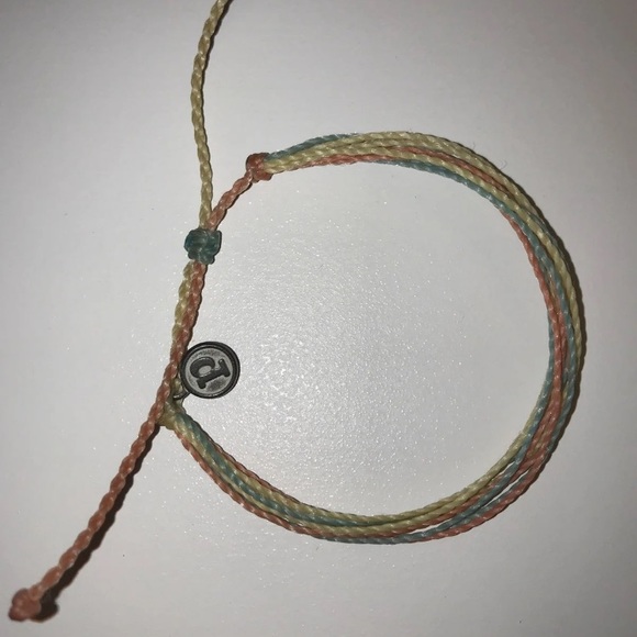 Pura Vida Bracelets Bundle+Braided Rings - Picture 4 of 5